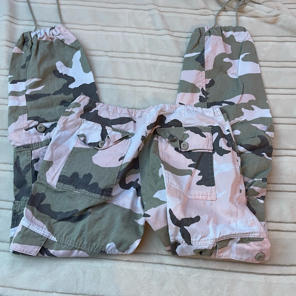 Rothco Camouflage Joggers - Green and Pink - Picture 4 of 5